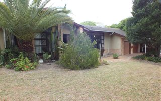 4 Bedroom House in Stellenberg