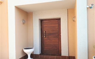 3 Bedroom House in Orchards