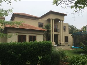5 Bed House in Boardwalk Manor