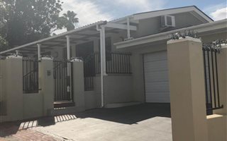 4 Bedroom House in Paarl