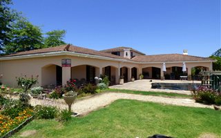 6 Bedroom House in Rheenendal