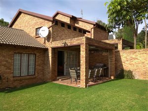 3 Bed Townhouse in Bromhof