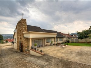 4 Bed House in Dewetshof