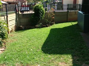 2 Bed House in Eloffsdal