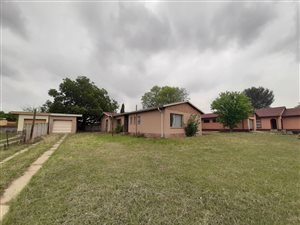 3 Bed House in Amajuba Park