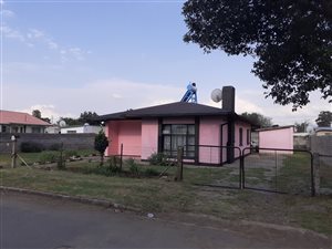 3 Bed House in Elandsfontein