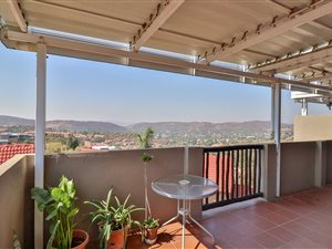 2 Bed Townhouse in Winchester Hills