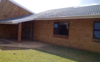 3 Bedroom Townhouse in Gonubie