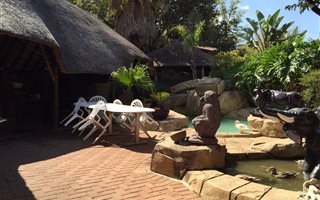 1050 m² Hotel in Edenvale