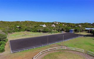 2 ha Farm in Sardinia Bay