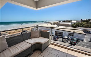 3 Bedroom Apartment in Melkbosstrand