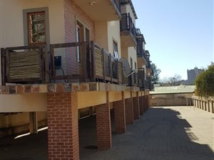 900 m² Commercial space in Willows