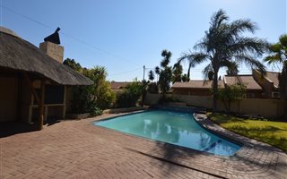4 Bedroom House in Vanderbijlpark SW