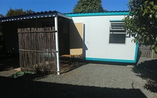1 Bedroom Flat in Olifantsnek