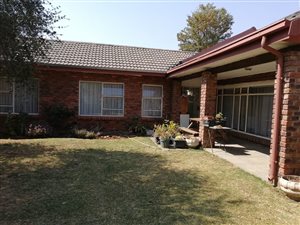 3 Bed House in Lodeyko
