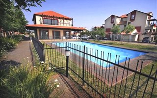 3 Bedroom Duplex in Tijger Valley and surrounds
