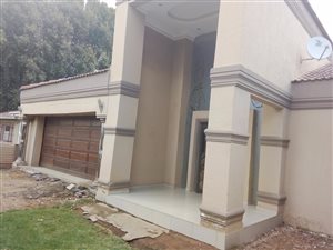 3 Bed House in Vanderbijlpark CE1