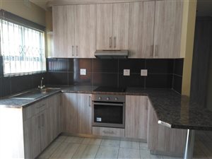 1 Bed Apartment in Eersterivier