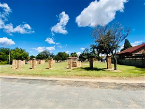 1131 m² Land available in Elandia