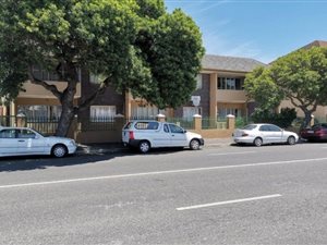 2 Bed Apartment in Goodwood