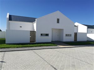2 Bed Townhouse in Pinelands