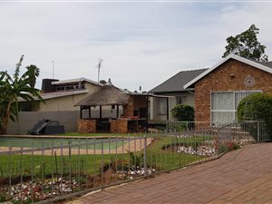 3 Bed House in Roseacre