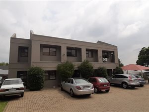 300 m² Commercial space in Northcliff