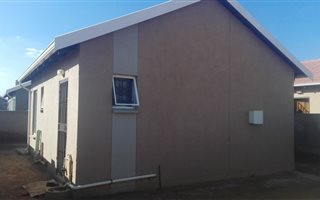 2 Bedroom House in Windmill Park