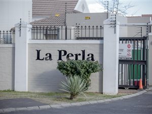 2 Bed Apartment in Paarl