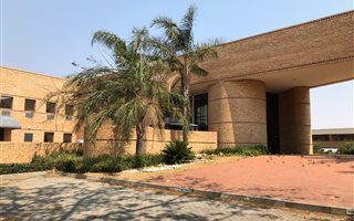 1453 m² Commercial space in Ormonde