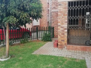 2 Bedroom Townhouse in Riversdale