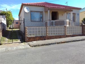 10 Bed House in Southernwood