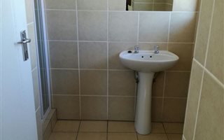 3 Bedroom Apartment in Valhalla