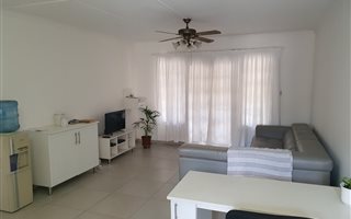 1 Bedroom Apartment in Arboretum
