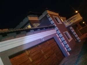 4 Bed House in Doornpoort and surrounds