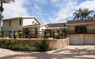 5 Bedroom House in Southbroom