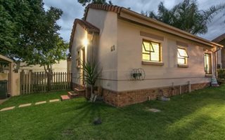 2 Bedroom Townhouse in Craigavon AH