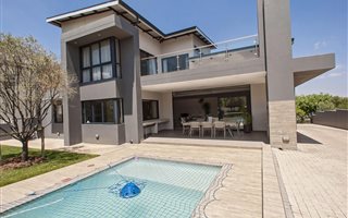 4 Bedroom House in Steyn City