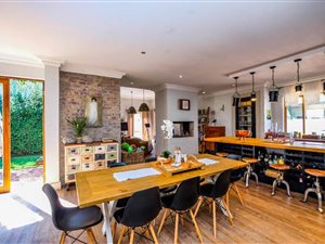 3 Bed House in Olympus AH