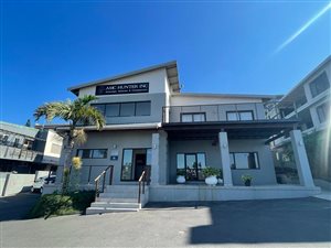 300 m² Office Space in Ballito