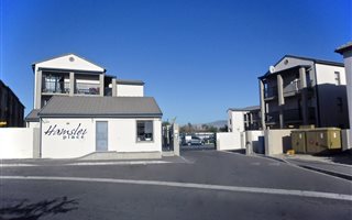 2 Bedroom Apartment in Sandown