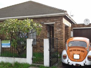 3 Bed House in Kensington