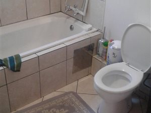 2 Bed Apartment in Blue Downs