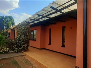 4 Bed House in Klipspruit West
