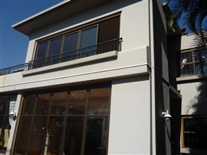 4 Bed House in Brooklyn