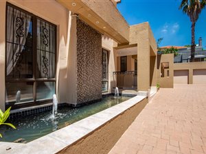 4 Bed House in Senderwood