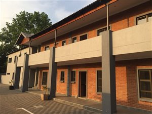 2 Bed Apartment in Lyttelton Manor