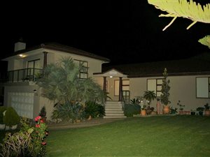 5 Bed House in Menkenkop