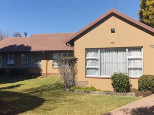 3 Bed House in Highway Gardens