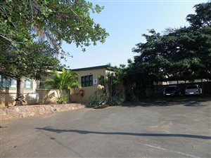 88 m² Commercial space in Montclair